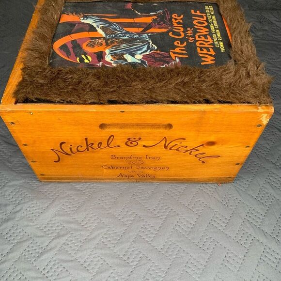 One of a kind “The Mummy” Cigar Box - Picture 5 of 15